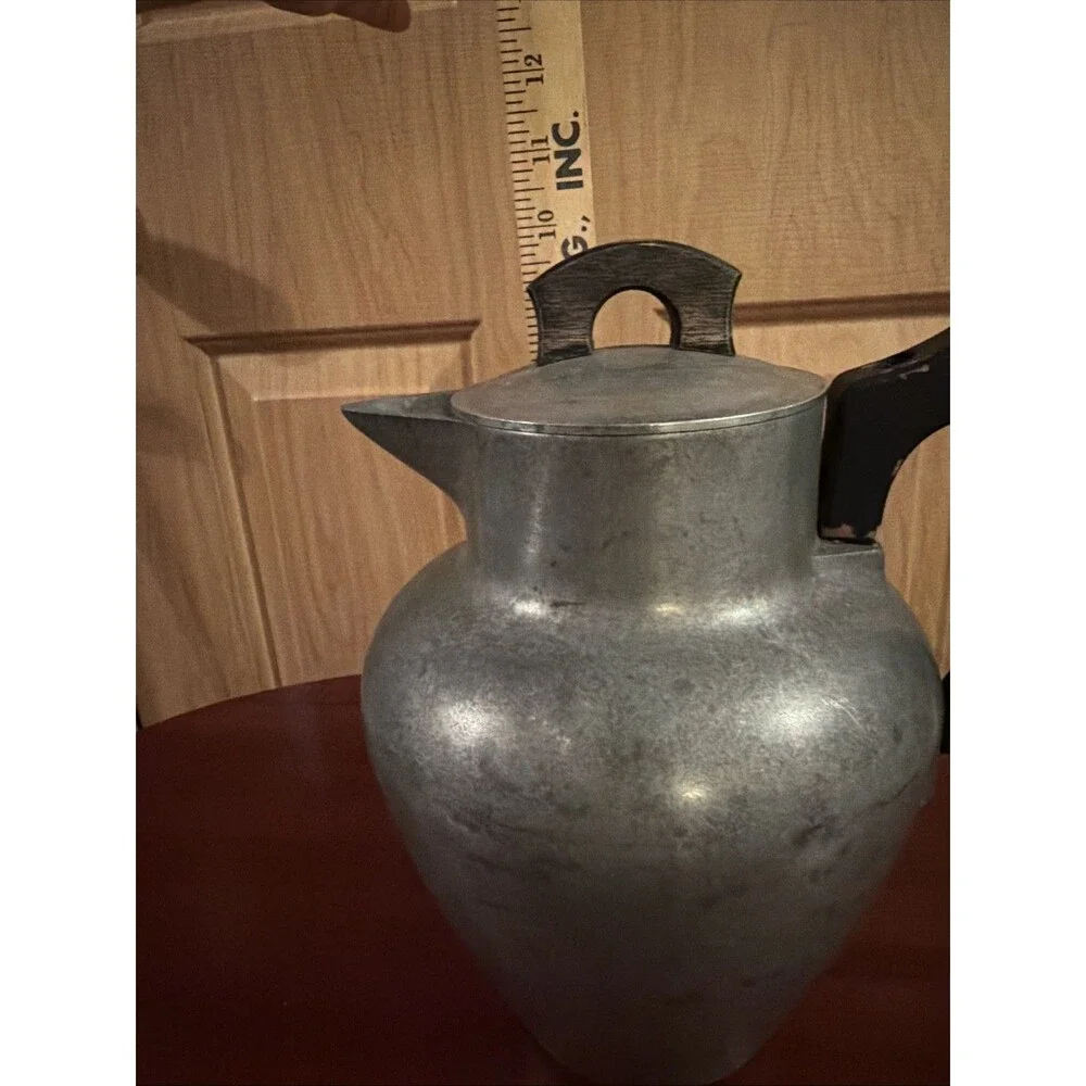 Vtg BANNE Cookware Cast Aluminum Tea/Coffee Pot & Strainer 10”X9 Unpolished. GUC